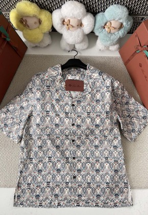 로로피아나 반팔셔츠(남성)