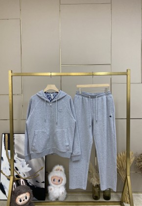 디올 트레이닝복