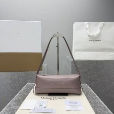 메종마르지엘라 바게트백