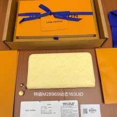 루이비통 지퍼장지갑 M28969