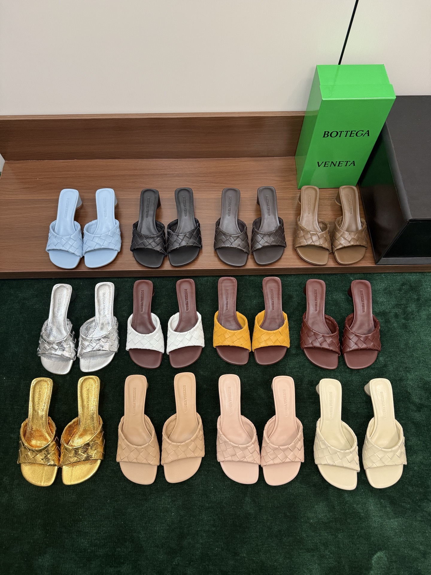 보테가베네타 슬리퍼(여성)