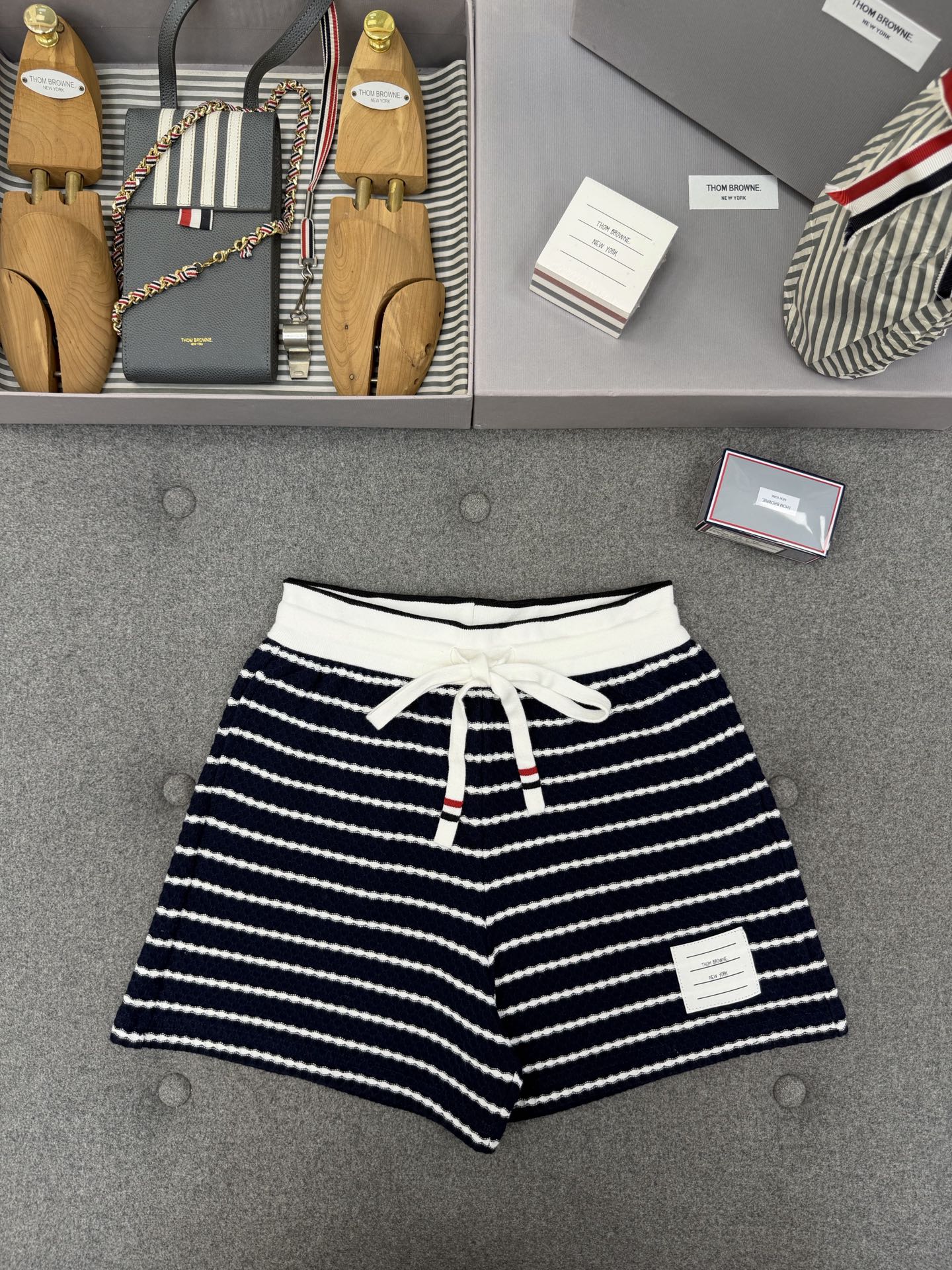 톰브라운 반바지(여성)
