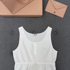 미우미우 나시(여성)